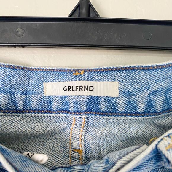 GRLFRND Helena High-Rise Straight Distressed Mom Jean Size 26 - Picture 5 of 9